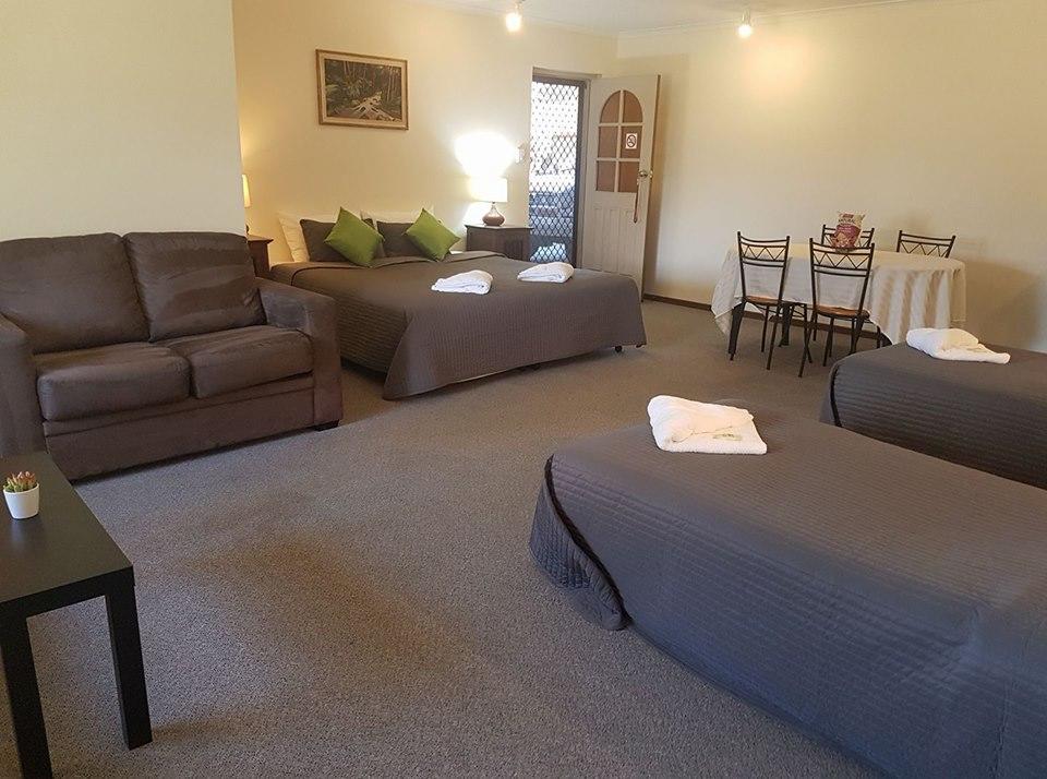 Motor 3* Beachport